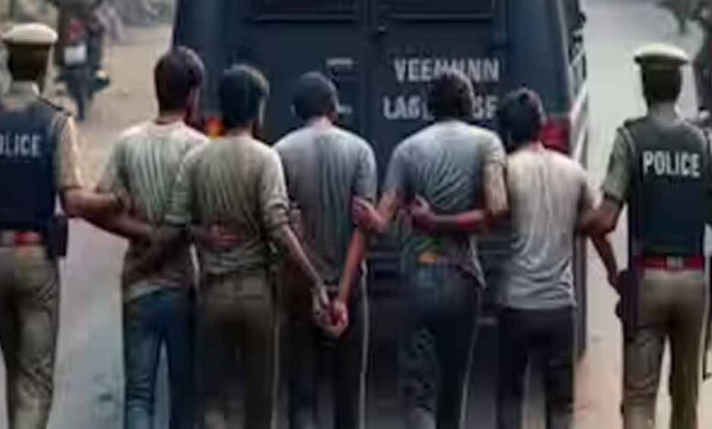 mp-में-घुसपैठियों-के-खिलाफ-पुलिस-की-‘सर्जिकल-स्ट्राइक’,-3278-संदिग्ध-बांग्लादेशी-चिह्नित