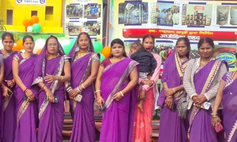 गणतंत्र-दिवस-पर-नारी-सशक्तिकरण-का-संदेश,-‘लखपति-दीदी’-थीम-पर-जिलों-में-झांकियों-का-प्रदर्शन