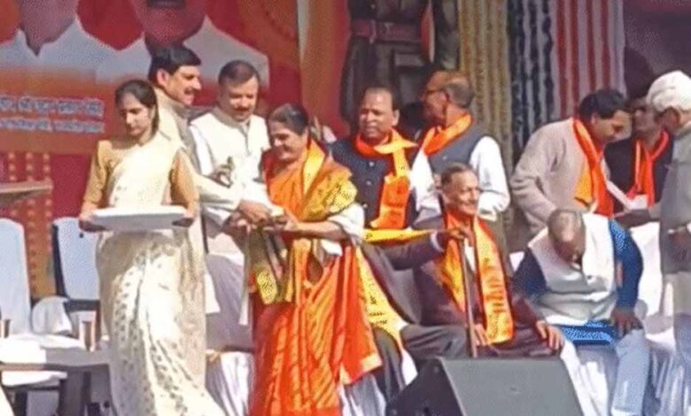 स्कूल-के-छोटे-से-सॉल्वर-ने-cm-यादव-की-टीचर-सेन-के-साथ-की-कहानी-सुनाई