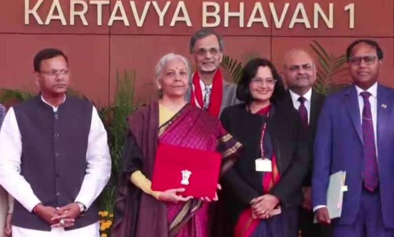 इन्फ्रास्ट्रक्चर-को-बूस्ट:-सड़क-रेल-मेट्रो-के-लिए-रिकॉर्ड-फंडिंग,-₹12.20-लाख-करोड़-कैपेक्स-से-छोटे-शहरों-को-मिलेगी-नई-रफ्तार