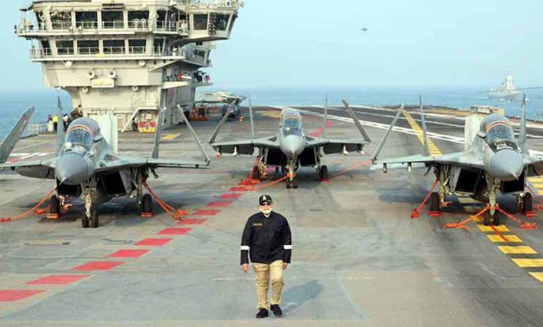 60-साल-बाद-ins-विक्रांत-शामिल-हुई-इंटरनेशनल-फ्लीट-रिव्यू-में,-दुनिया-देखेगी-इसकी-ताकत