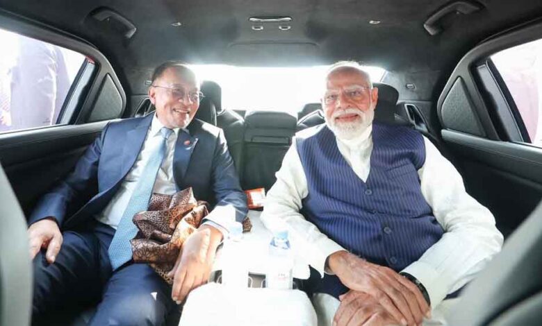 मोदी–इब्राहिम-दोस्ती-की-मिसाल:-मलेशियाई-पीएम-बोले—आप-सच्चे-और-भरोसेमंद-मित्र-हैं