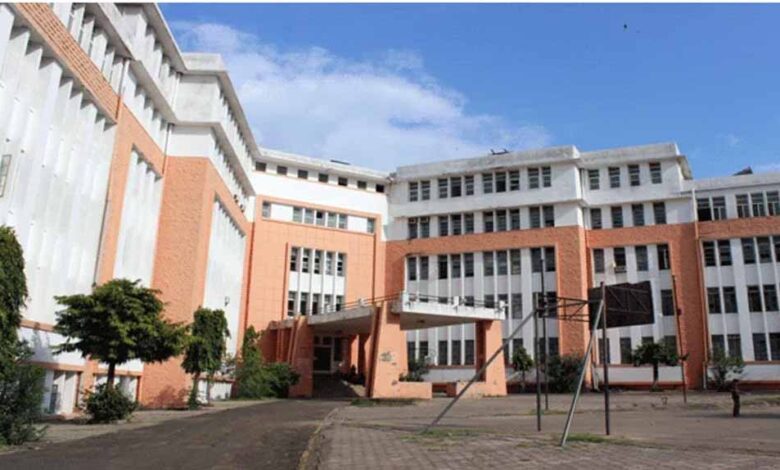 एमबीबीएस-छात्रा-की-संदिग्ध-हालात-में-मौत,-बाथरूम-में-मिला-शव-और-पास-में-एसिड-की-बोतल