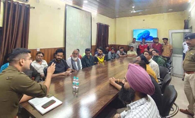 नई-ऐप-से-चोरी-की-गाड़ियों-पर-कड़ी-नजर,-मॉडिफाई-साइलेंसर-और-हैवी-हार्न-पर-अभियान-तेज