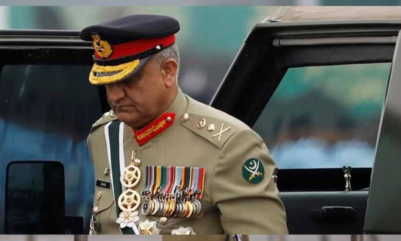 pakistan-में-आर्मी-जनरल-की-पिटाई-पर-बवाल,-सरकार-ने-बताया-‘बाथरूम-में-फिसलने’-की-कहानी