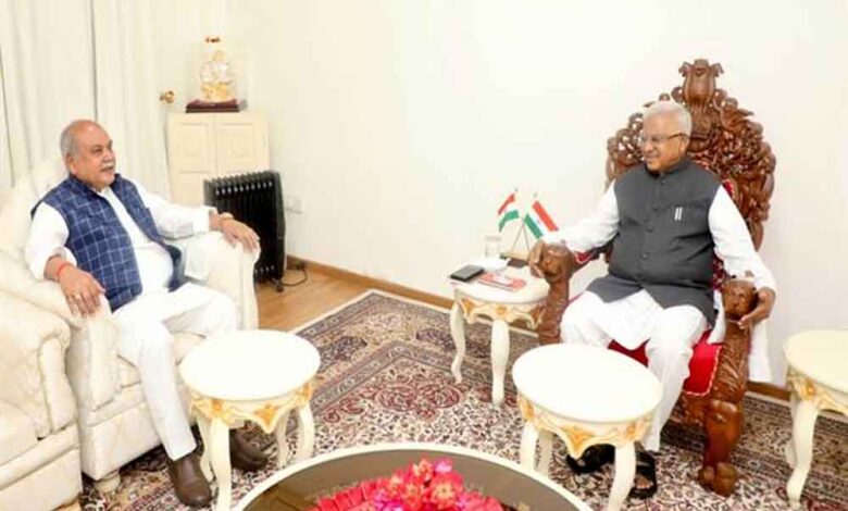राज्यपाल-पटेल-से-मध्यप्रदेश-विधानसभा-अध्यक्ष-तोमर-ने-की-सौजन्य-भेंट