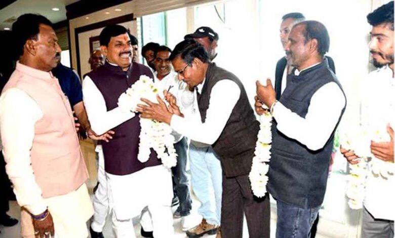 मुख्यमंत्री-डॉ.-यादव-का-कुरवाई-विधानसभा-क्षेत्र-के-किसानों-ने-माना-आभार