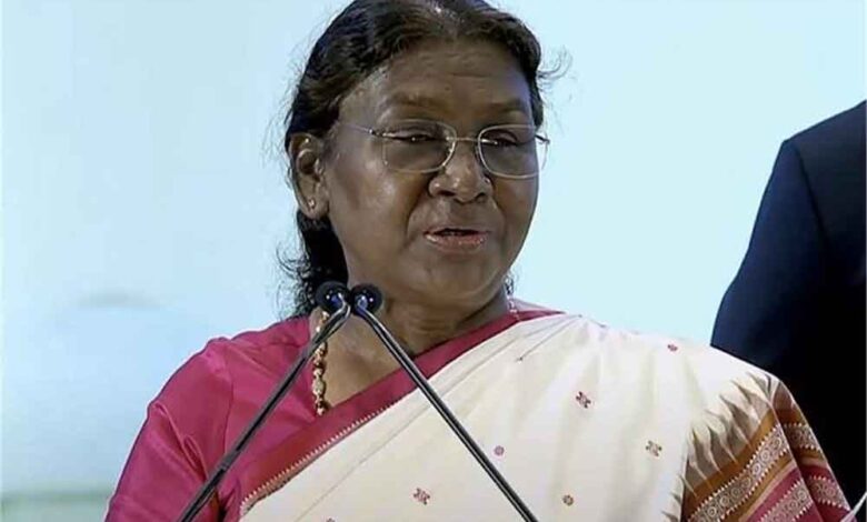 विशाखापत्तनम-में-इंटरनेशनल-फ्लीट-रिव्यू-का-भव्य-आयोजन,-राष्ट्रपति-मुर्मू-करेंगी-निरीक्षण