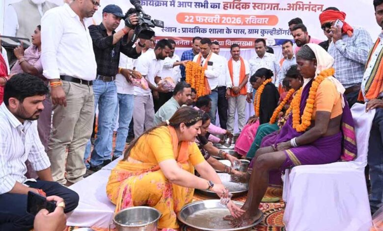 धर्मांतरण-के-विरुद्ध-विधायक-भावना-बोहरा-की-मुहिम,-संस्कृति-गौरव-सम्मेलन-में-165-लोगों-की-घर-वापसी