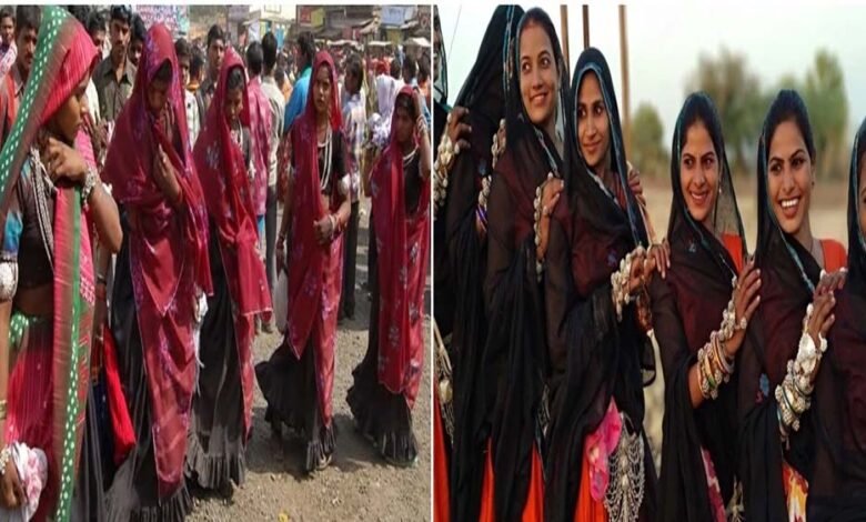 आलीराजपुर-में-भगोरिया-पर्व,-ढोल-मांदल-की-धुन-पर-आदिवासी-नाचे,-चांदी-के-आभूषण-पहन-थिरकतीं-महिलाएं