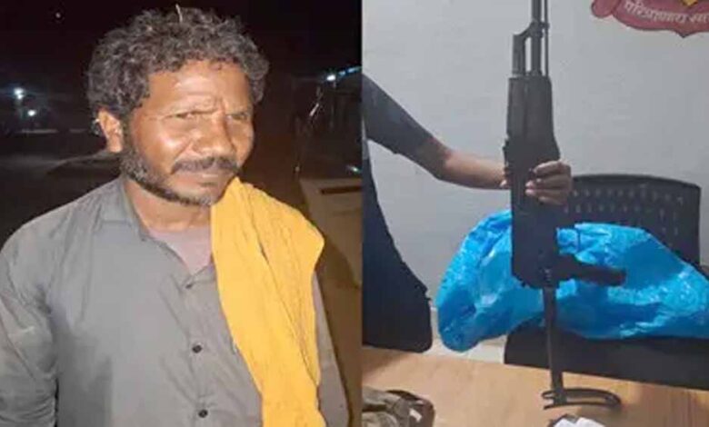 कांकेर-में-सुरक्षा-बलों-की-बड़ी-सफलता,-माओवादी-मल्लेश-ने-ak-47-के-साथ-किया-आत्मसमर्पण