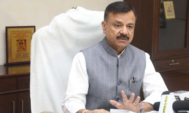 7-दिन-गायब?-नौकरी-जाएगी!-शिक्षा-विभाग-का-सख्त-फरमान,-मंत्री-बोले–-लापरवाही-बर्दाश्त-नहीं