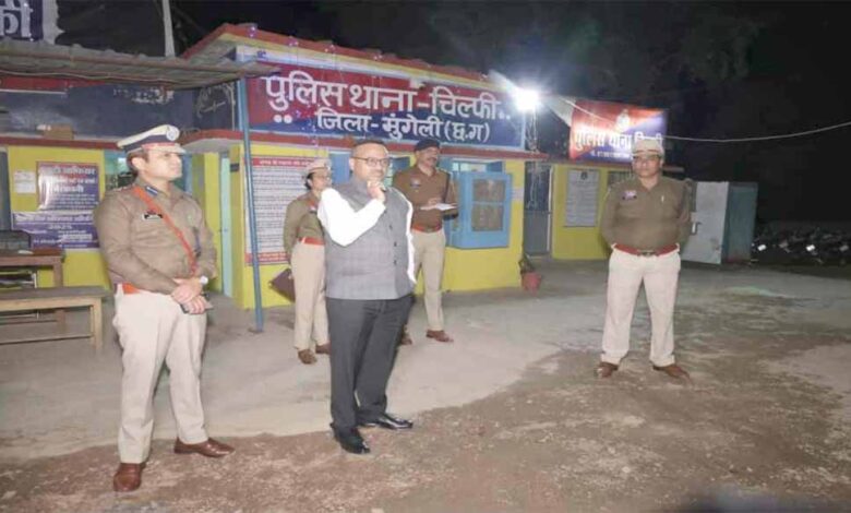 रामगोपाल-गर्ग-आधी-रात-चिल्फी-बॉर्डर-पहुंचे,-अवैध-गतिविधियों-पर-सख्त-कार्रवाई-के-निर्देश