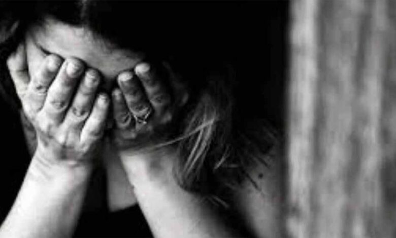 रीवा-में-इंस्टाग्राम-फ्रेंड-ने-बर्थडे-पर-दिया-खौफनाक-गिफ्ट,-केक-काटने-के-बहाने-किशोरी-से-दुष्कर्म