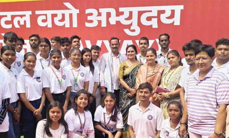 युवाओं-ने-लिया-वरिष्ठजनों-के-अनुभवों-से-प्रेरणा,-सामाजिक-समरसता-का-संदेश