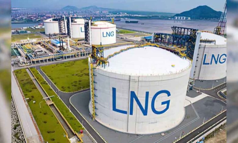 ईरान-युद्ध-का-असर:-कतर-से-एलएनजी-सप्लाई-रुकी,-भारत-में-गैस-संकट-की-आशंका