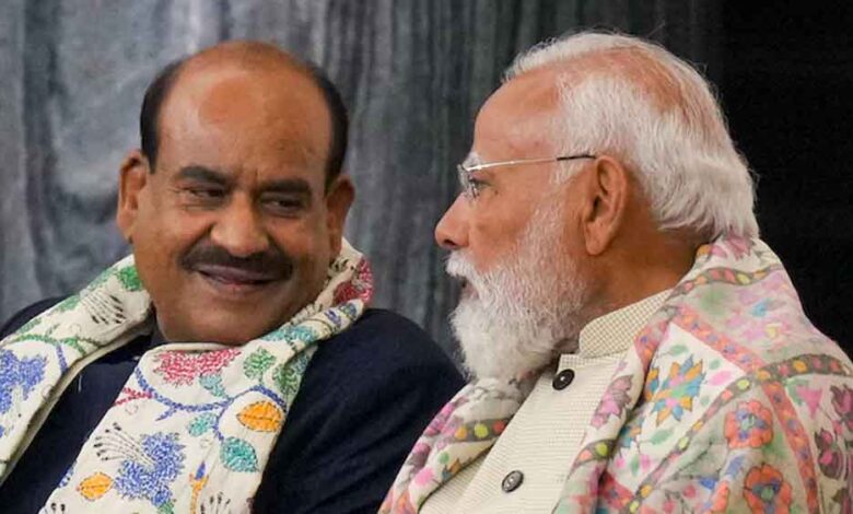 ‘दलों-से-ऊपर-उठकर-निभा-रहे-जिम्मेदारी’-—-पीएम-मोदी-ने-ओम-बिरला-की-कार्यशैली-की-जमकर-सराहना