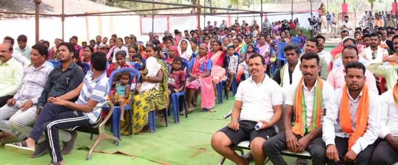 वन मंत्री  कश्यप ने ग्राम बेतबेड़ा में 83 लाख 50 हजार रुपये के 14 विकास कार्यों का किया भूमिपूजन