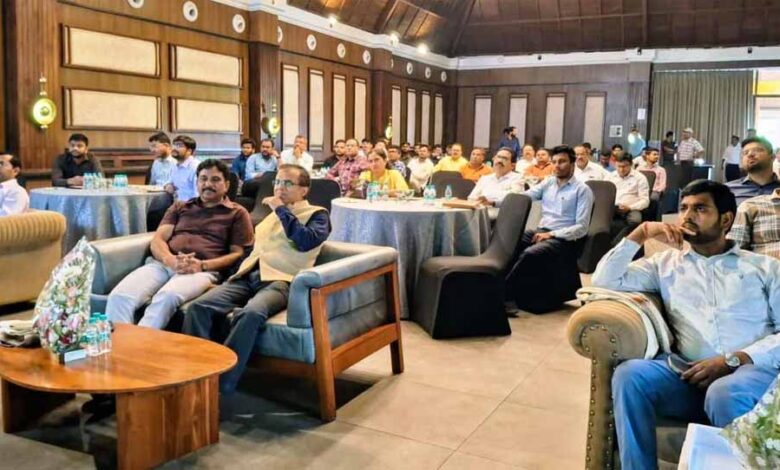 दुर्घटनाओं-को-रोकने-ब्लैक-स्पॉट्स-की-वैज्ञानिक-तरीके-से-पहचान-और-समयबद्ध-सुधारात्मक-उपाय-लागू-करना-प्रभावी-रणनीति