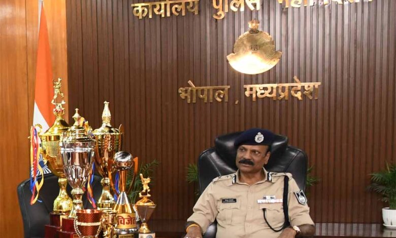 चार-प्रमुख-क्रिकेट-प्रतियोगिताओं-में-डीजीपी-इलेवन-का-शानदार-प्रदर्शन,-सभी-में-विजेता-बनकर-बढ़ाया-मध्यप्रदेश-पुलिस-का-गौरव