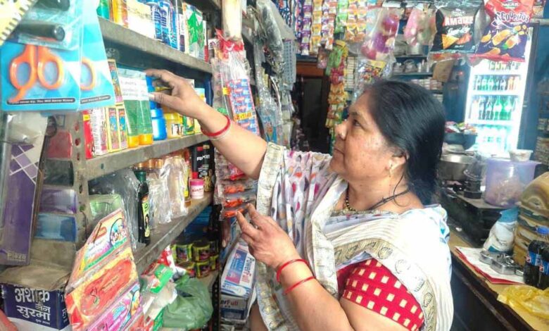 सरकारी-योजनाओं-ने-बदली-शशि-केशरवानी-की-तकदीर,-छोटे-व्यवसाय-से-आत्मनिर्भरता-की-नई-मिसाल