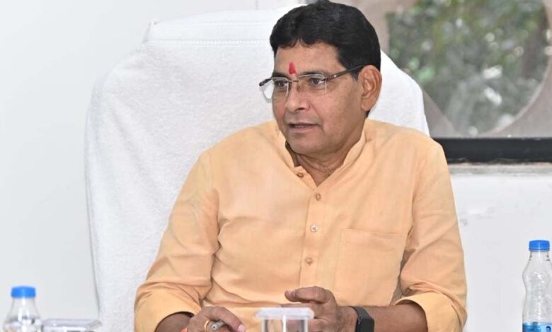 मंत्री-टंक-राम-वर्मा-के-राजस्व-विभाग-के-लिए-3502-करोड़-से-अधिक-की-अनुदान-मांगें-विधानसभा-में-मंजूर