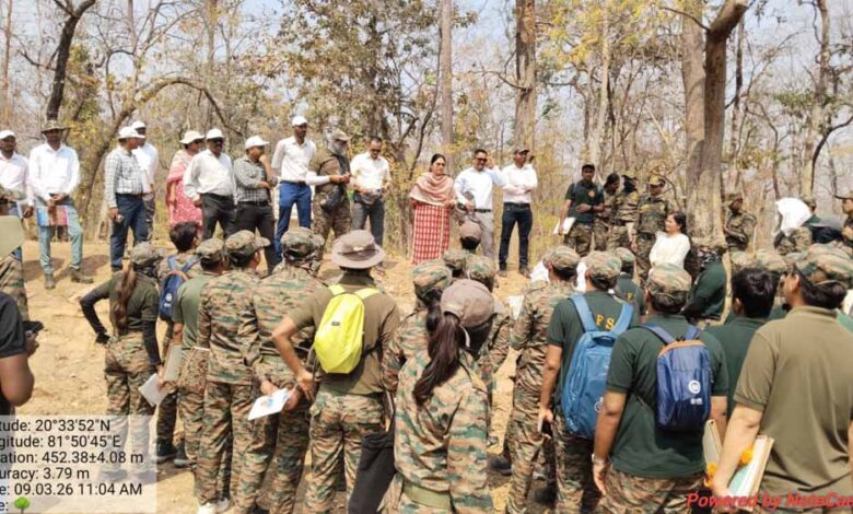 प्रशिक्षु-आईएफएस-अधिकारियों-ने-छत्तीसगढ़-में-भू-जल-संरक्षण-कार्यों-का-किया-अध्ययन-प्रशिक्षु-आईएफएस-अधिकारियों-ने