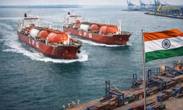 होर्मुज-से-बेधड़क-निकलकर,-अब-भारत-पहुंचने-वाले-हैं-दो-lpg-जहाज,-जानें-कैसे-सफल-हुआ-मिशन-‘शिवालिक’-और-‘नंदा-देवी’