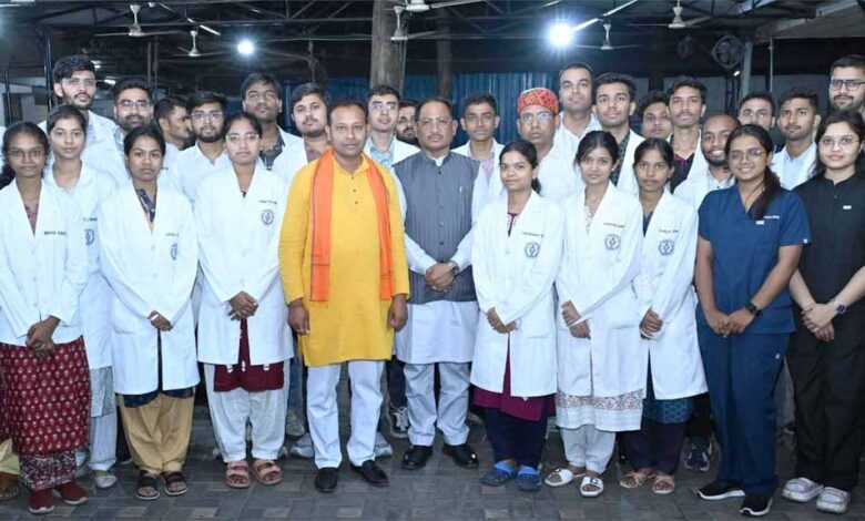 स्वास्थ्य-सुविधाओं-के-विस्तार-के-लिए-प्रतिबद्ध-है-हमारी-सरकार-:-मुख्यमंत्री-विष्णु-देव-साय