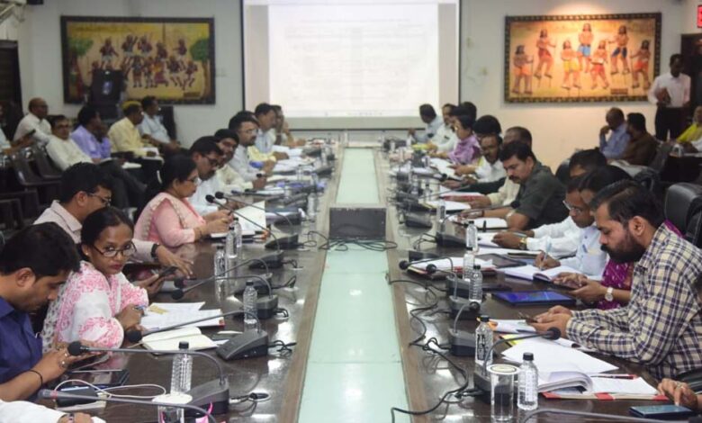 वित्तीय-वर्ष-की-अंतिम-दौड़-:-15-दिन-में-लक्ष्य-पूरा-करने-कलेक्टर-के-सख्त-निर्देश