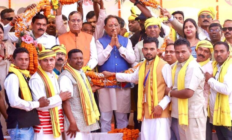 आदिवासियों-के-उत्थान-के-लिए-प्रतिबद्ध-है-हमारी-सरकार-– मुख्यमंत्री विष्णु-देव-साय