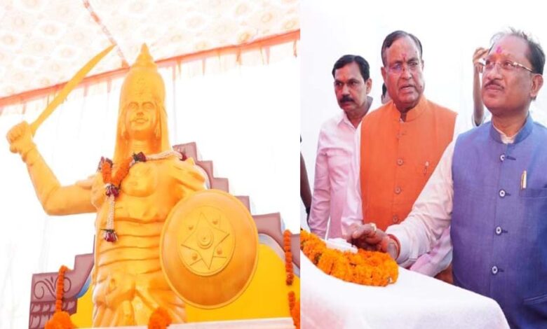 मुख्यमंत्री-विष्णुदेव-साय-ने-बड़ादेव-की-पूजा-कर-प्रदेशवासियों-की-सुख-समृद्धि-की-कामना-की