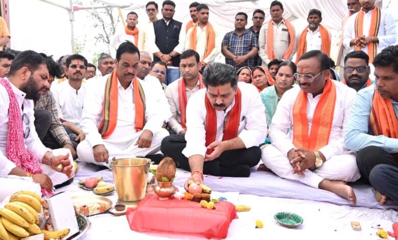 रायपुर:-किसानों-के-विकास-के-लिए-छत्तीसगढ़-सरकार-लगातार-कर-रही-है-प्रयास-–-उपमुख्यमंत्री-विजय-शर्मा