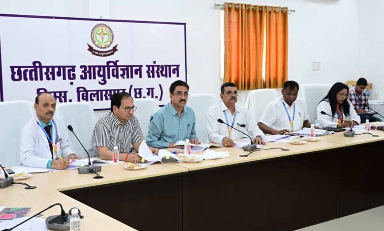 सिम्स-स्वशासी-समिति-की-बैठक,-अस्पताल-और-कॉलेज-में-सुविधाएं-बढ़ाने-लिए-गए-अहम-निर्णय