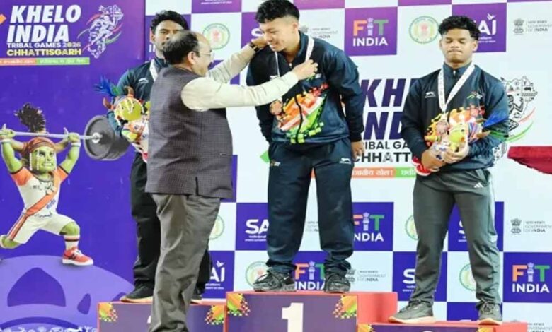 कम-उम्र-में-अनाथ-हुए-मिजोरम-के-किशोर-इसाक,-केआईटीजी-में-जीता-स्वर्ण