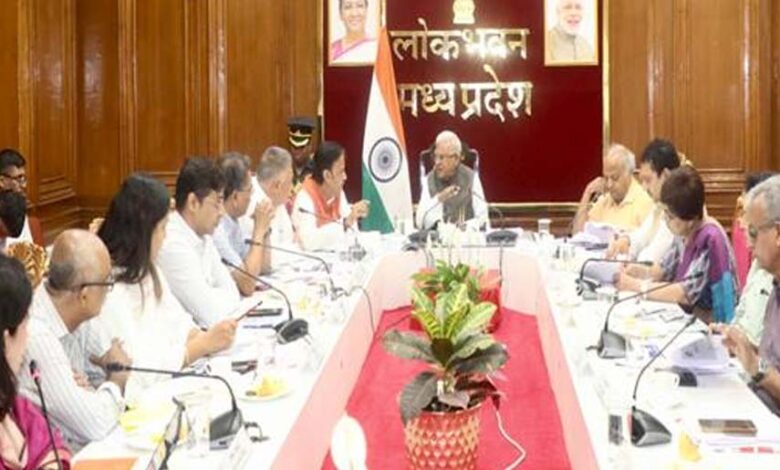 रोगियों-के-उपचार-प्रयासों-में-सेवा-भाव-प्रमुख:-राज्यपाल-पटेल