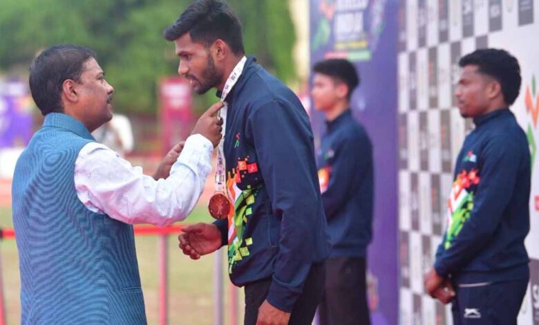 जगदलपुर-में-जनजातीय-खेलों-का-जलवा,-ओडिशा-ने-जीता-खिताब,-झारखंड-दूसरे-स्थान-पर