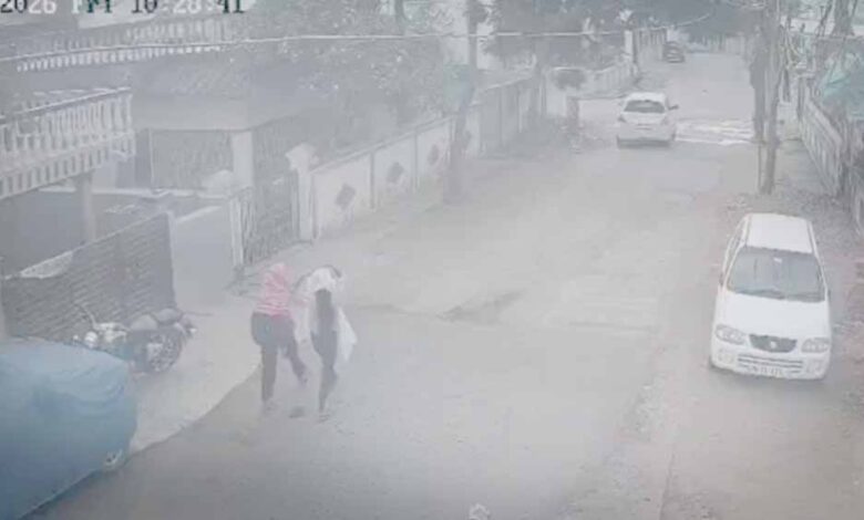 सतना-में-8वीं-में-फेल-होते-ही-दो-छात्राएं-लापता,-सर्किट-हाउस-तक-मिली-लोकेशन-से-मचा-हड़कंप