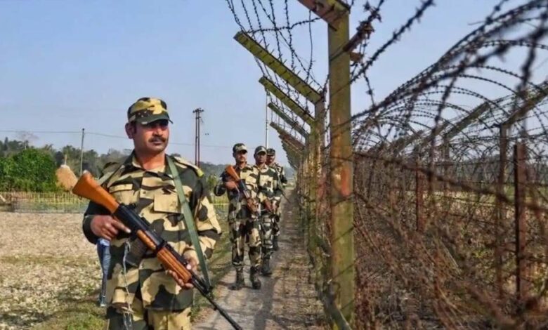 बांगलादेश-बॉर्डर-से-भारत-में-घुसने-की-सोचने-वाले-घुसपैठिये-अब-कांपेंगे