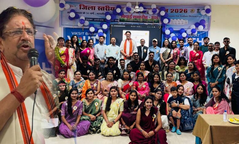 योग-को-जीवन-का-अभिन्न-अंग-बनाये-अंजय