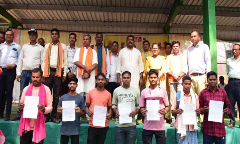 रायपुर-:-जिले-के-दूरस्थ-गांव-चिंगनार-में-लगा-जनसमस्या-निवारण-शिविर