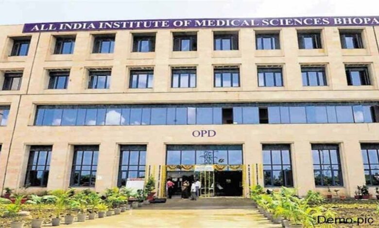 कैंसर-इलाज-में-बड़ी-सफलता:-aiims-का-‘लाइट-एक्टिव’-ब्रह्मास्त्र,-रोशनी-पड़ते-ही-खत्म-होगा-ट्यूमर