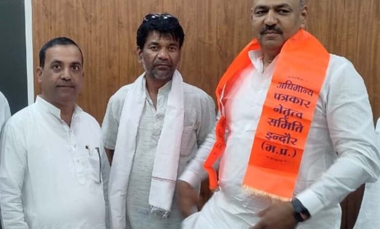 मध्य-प्रदेश-राज्य-वफ्फ-बोर्ड-के-अध्यक्ष-से-की-मुलाकात