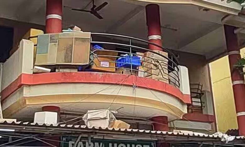 नकली दवाओं के अवैध कारोबार पर बड़ा एक्शन: खाद्य एवं औषधि विभाग की छापेमारी, आरोपी गिरफ्तार