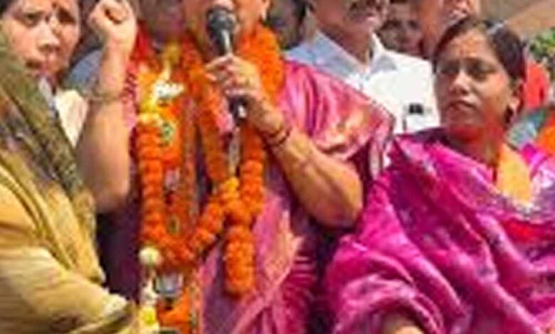 राज्यसभा-में-गूंजा-‘जय-जोहार’:-छत्तीसगढ़-महतारी-और-भोरमदेव-मंदिर-साड़ी-में-लक्ष्मी-वर्मा-ने-ली-शपथ