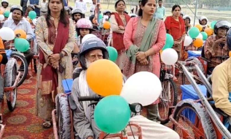 एमसीबी : जिला प्रशासन की त्वरित संवेदनशीलता : दिव्यांग रामकृपाल को तत्काल मिली मोटराइज्ड ट्राईसाइकिल