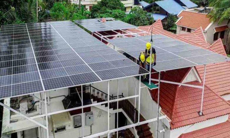 इंदौर में 9 हजार सफाईकर्मियों के घर होंगे सोलर से रोशन, 270 करोड़ रुपये की होगी बचत