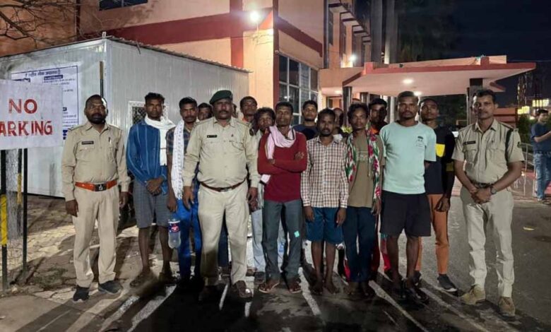 जगदलपुर में बड़ी कार्रवाई: जंगल कब्जे की साजिश नाकाम, 14 ग्रामीण गिरफ्तार