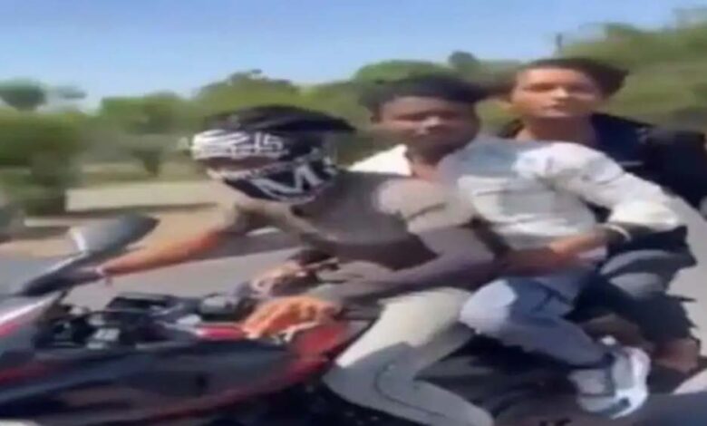 रफ्तार, स्टंट और मौत: रील शूट के दौरान ट्रेलर से टकराई बाइक, 3 युवकों की मौत