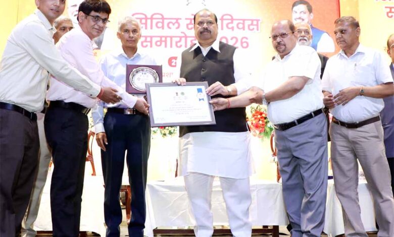 लोक-सेवाओं-को-बेहतर-बनाने-के-लिए-नवाचार-जरूरी-:-मंत्री-काश्यप